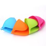 SILICONE POT HOLDER