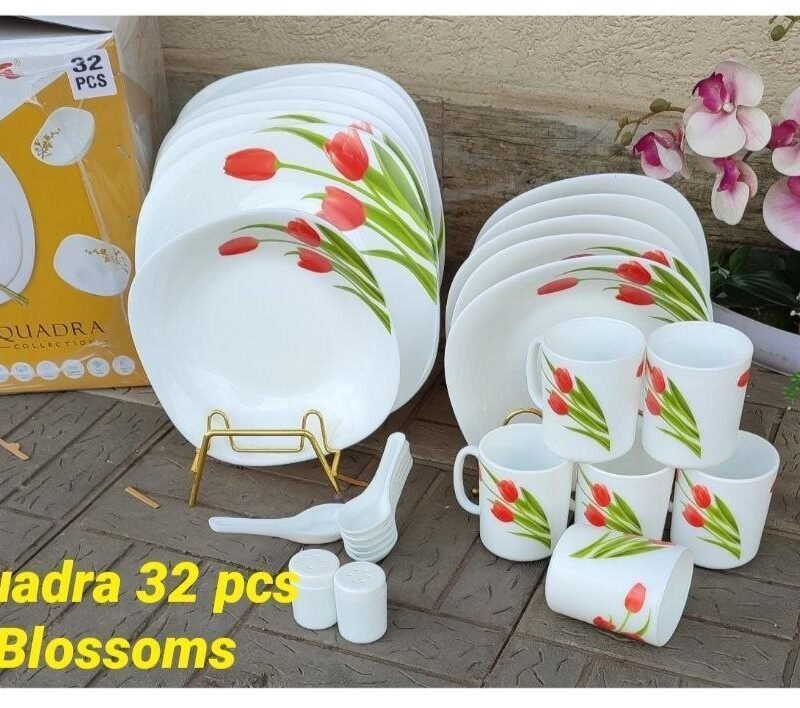 32Pcs Quadra Dinner Set